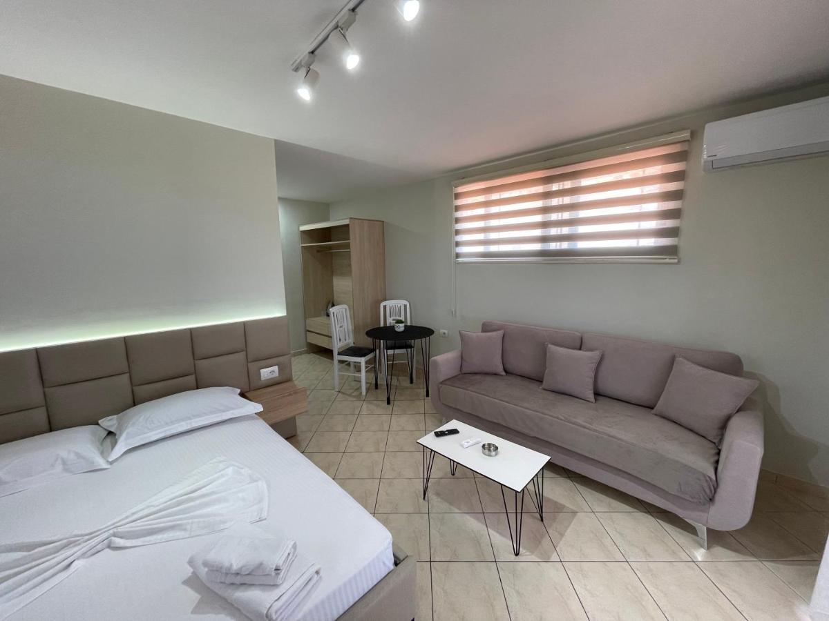 Garden Villa Apartments Sarandë Exterior foto